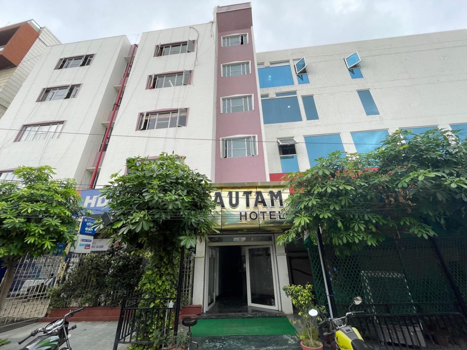 Gautam Hotel Varanasi Exterior photo